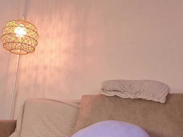 Yuriko-May live webcam show