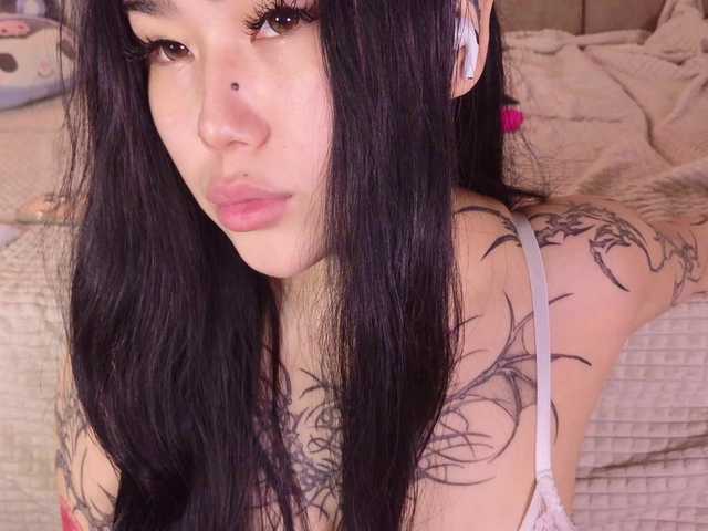 Yuriko-May live cam on BongaCams