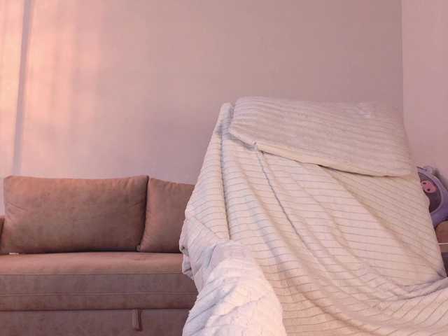 Yuriko-May live cam on BongaCams