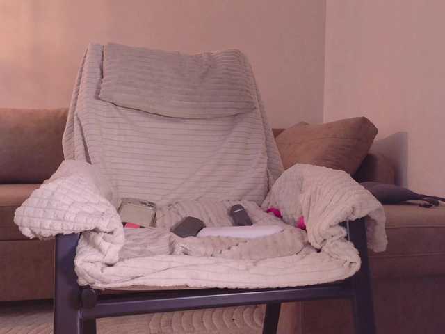 Yuriko-May live cam on BongaCams
