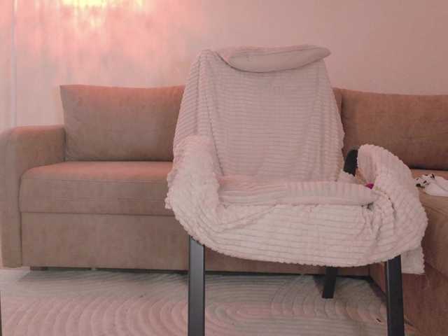 Yuriko-May live cam on BongaCams