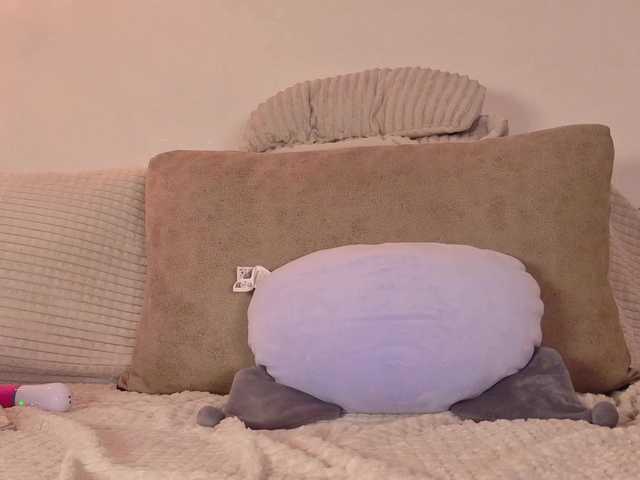 Yuriko-May live webcam show