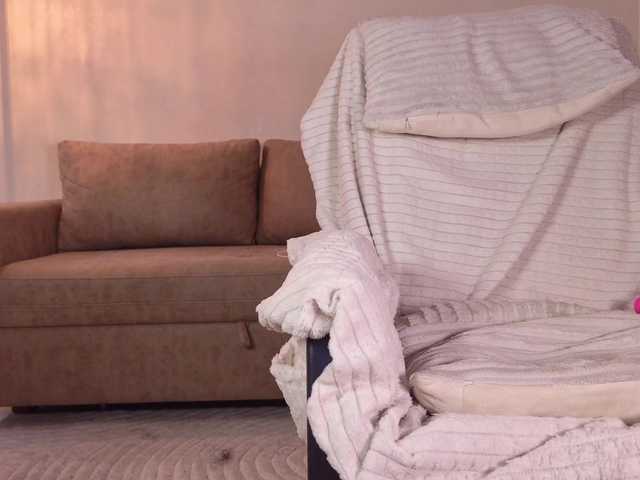 Yuriko-May live cam on BongaCams