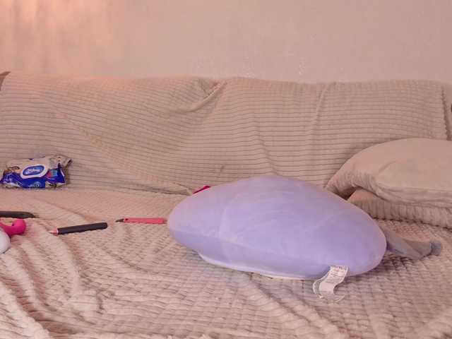Yuriko-May live cam on BongaCams