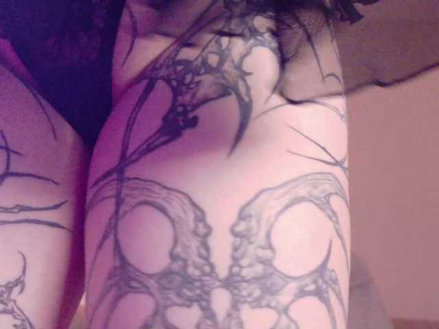 Yuriko-May live cam on BongaCams