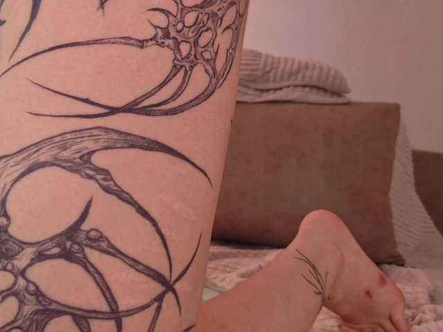 Yuriko-May live cam on BongaCams