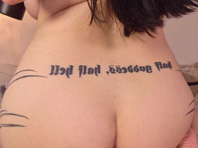 Yuriko-May live cam on BongaCams
