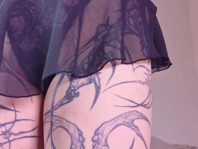 Yuriko-May live cam on BongaCams