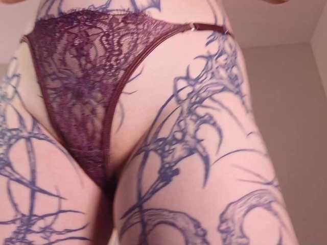 Yuriko-May live cam on BongaCams