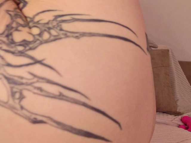 Yuriko-May live webcam show