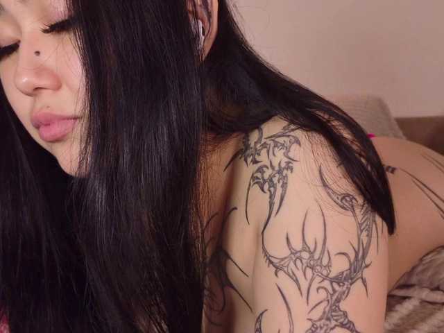 Yuriko-May live webcam show