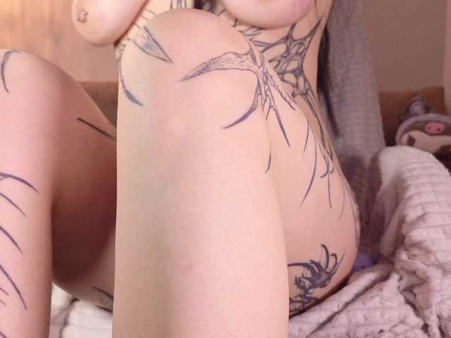 Yuriko-May live cam on BongaCams