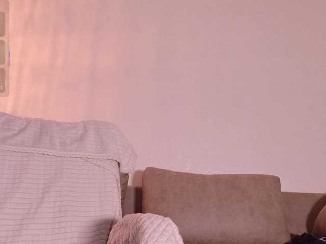 Yuriko-May live cam on BongaCams