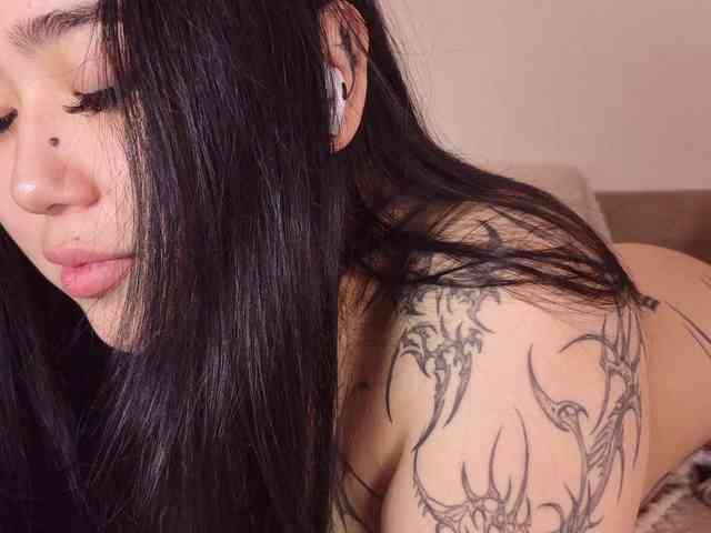 Yuriko-May webcam