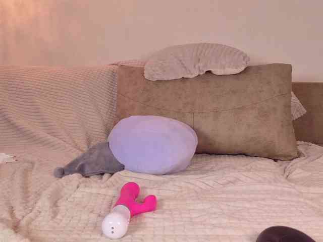 Yuriko-May Sex Cam Show