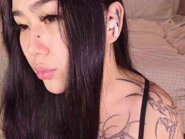 Yuriko-May webcam