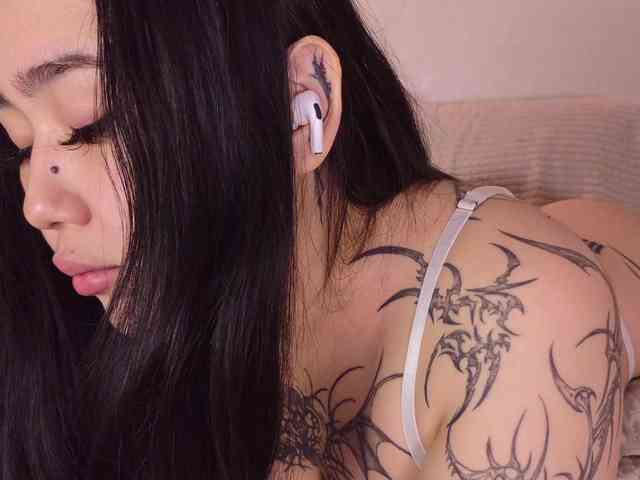 Yuriko-May webcam