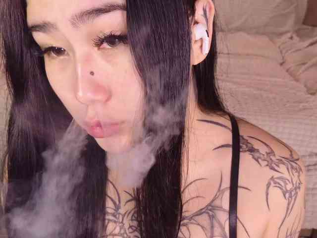 Yuriko-May Live Webcam on BongaCams