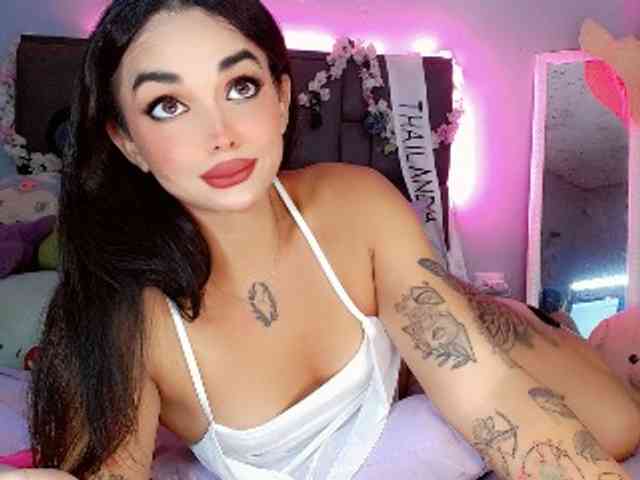 Little-Vale- Live Webcam on BongaCams