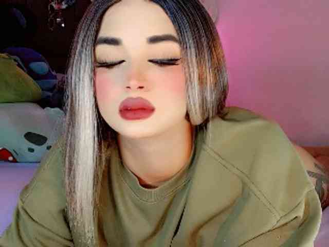 Little-Vale- Live Webcam on BongaCams