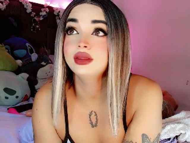 Little-Vale- Live Webcam on BongaCams