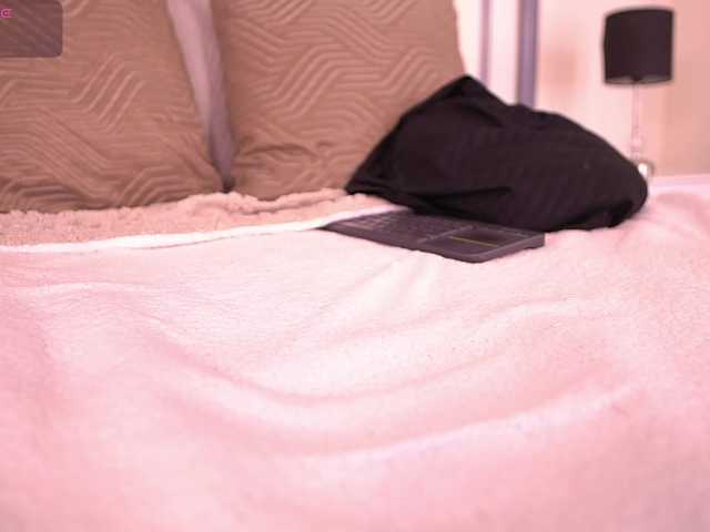 MiaKay live cam on BongaCams