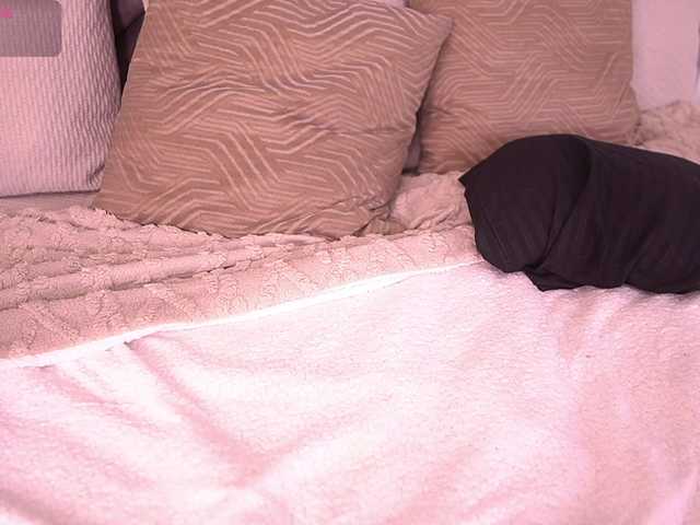 MiaKay live cam on BongaCams