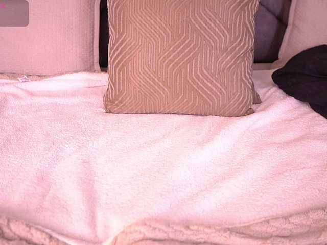 MiaKay live cam on BongaCams