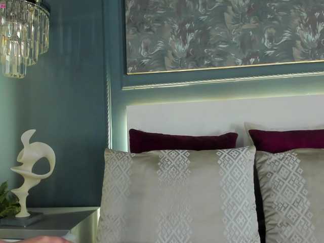 MiaKay live cam on BongaCams