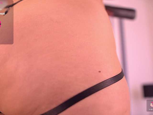 MiaKay live cam on BongaCams