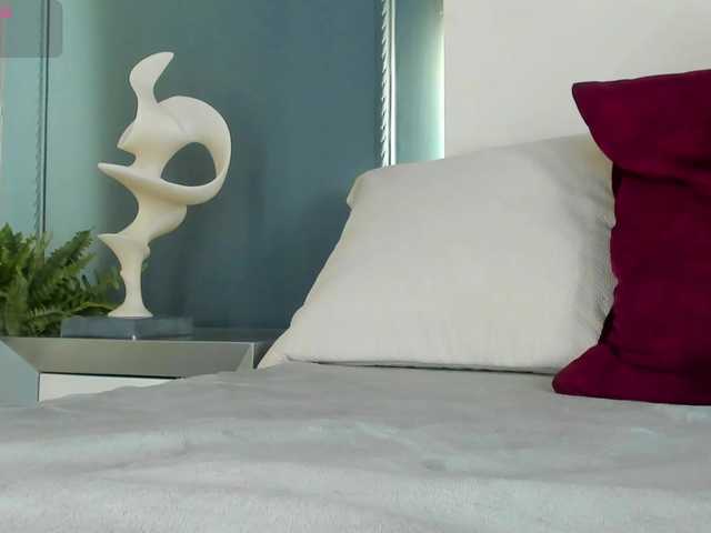 MiaKay live cam on BongaCams