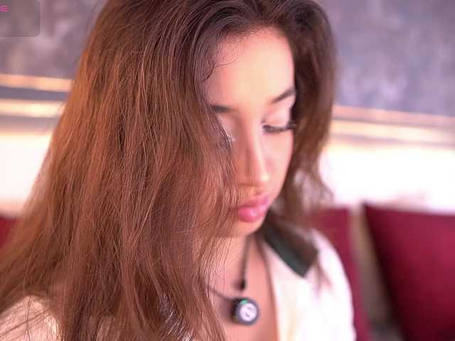 MiaKay live cam on BongaCams