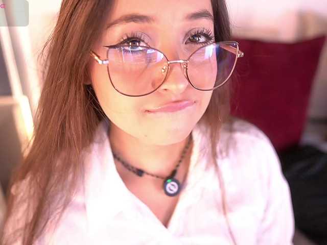 MiaKay live cam on BongaCams