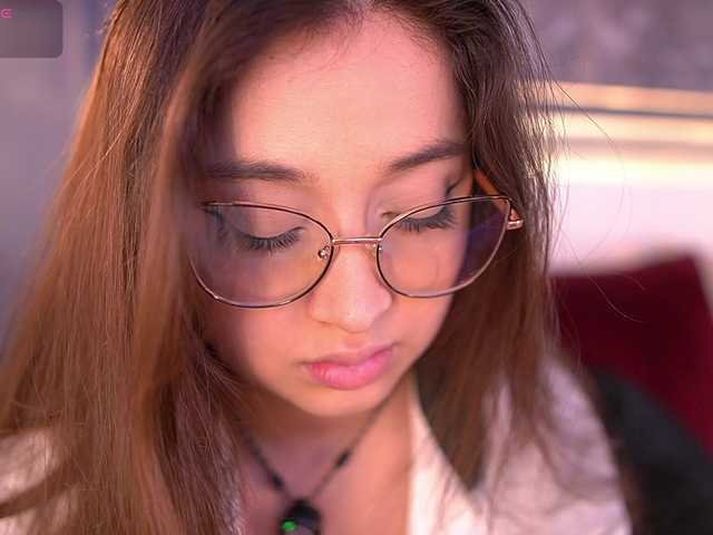 MiaKay live cam on BongaCams