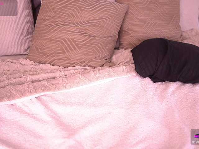 MiaKay live cam on BongaCams