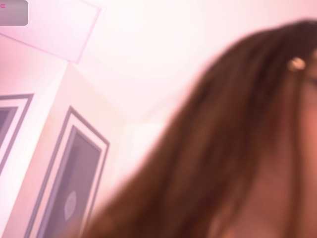 MiaKay live cam on BongaCams