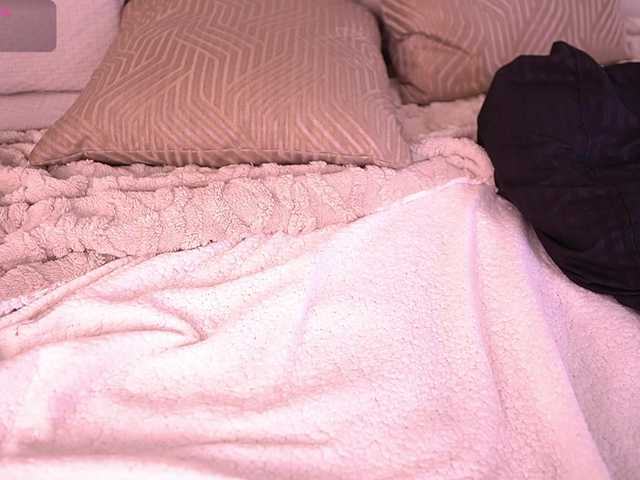 MiaKay live cam on BongaCams