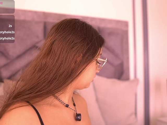 MiaKay live cam on BongaCams