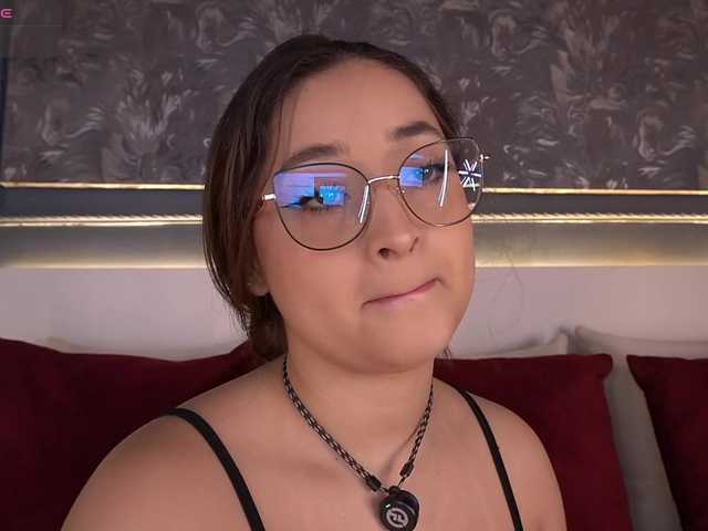 MiaKay live cam on BongaCams