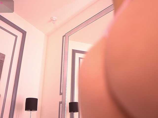 MiaKay live cam on BongaCams