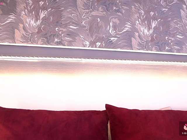 MiaKay live cam on BongaCams