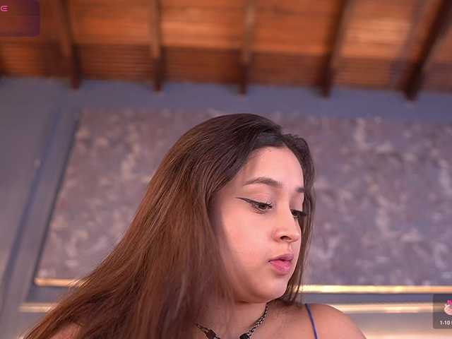 MiaKay live cam on BongaCams