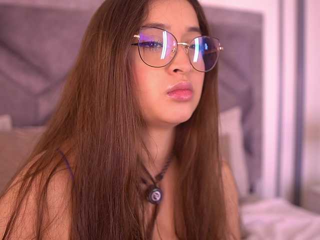 MiaKay live cam on BongaCams