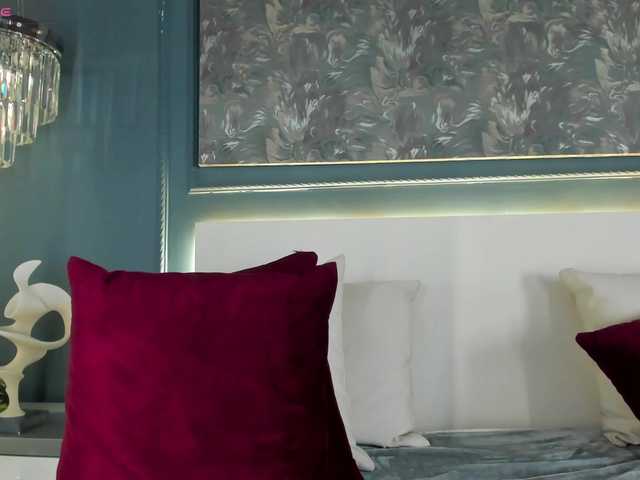 MiaKay live cam on BongaCams