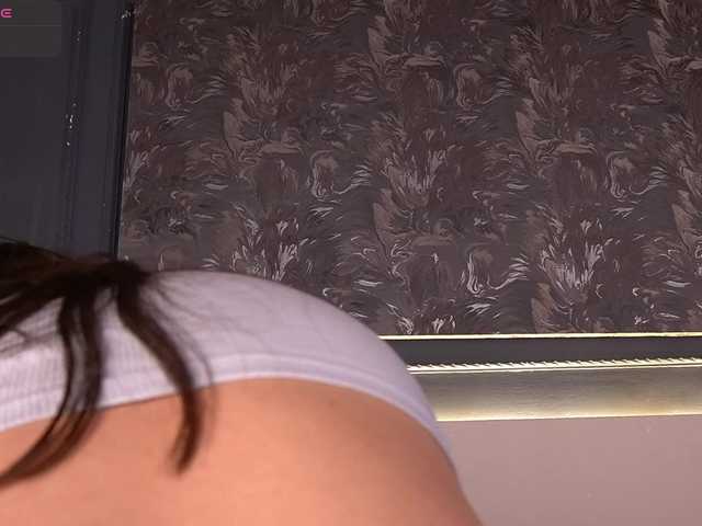 MiaKay live cam on BongaCams