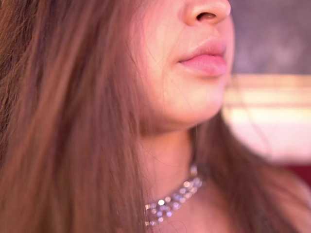 MiaKay live cam on BongaCams