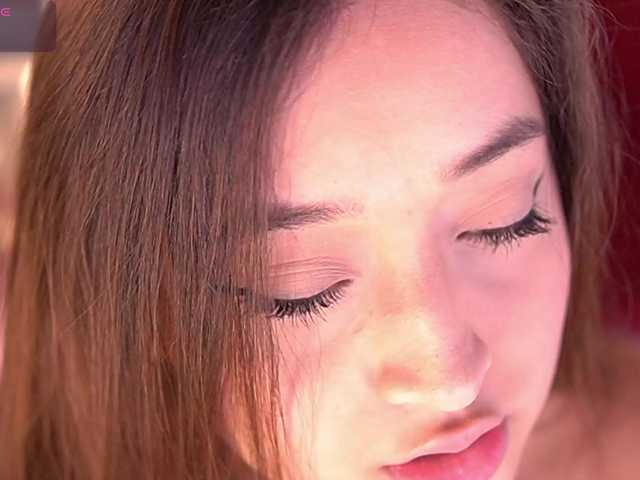 MiaKay live webcam show