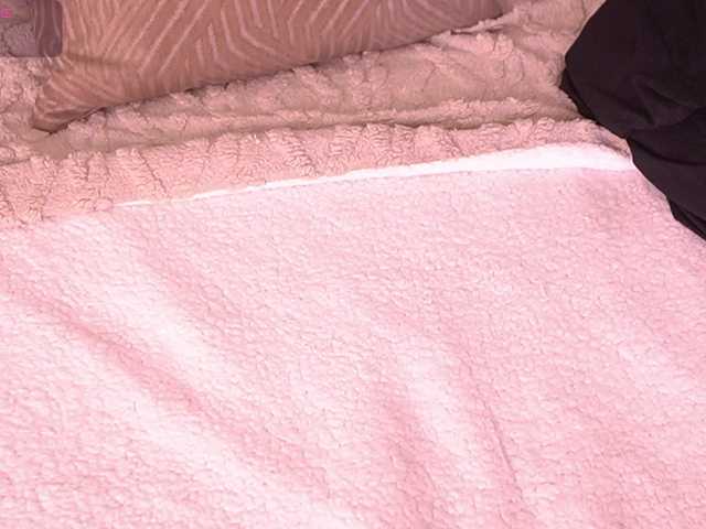 MiaKay live cam on BongaCams