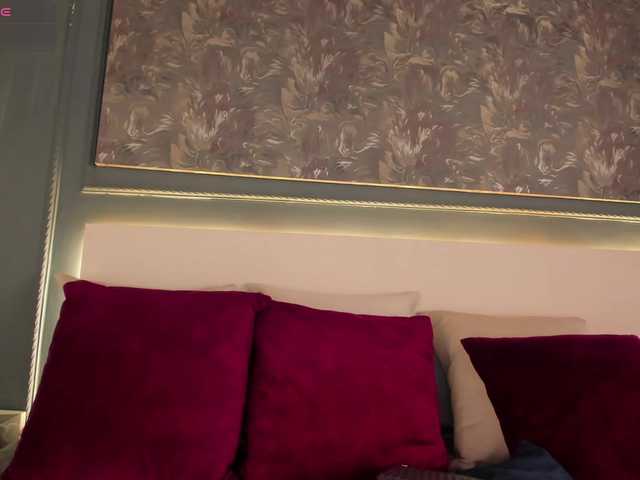 MiaKay live cam on BongaCams
