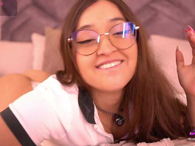 MiaKay live cam on BongaCams